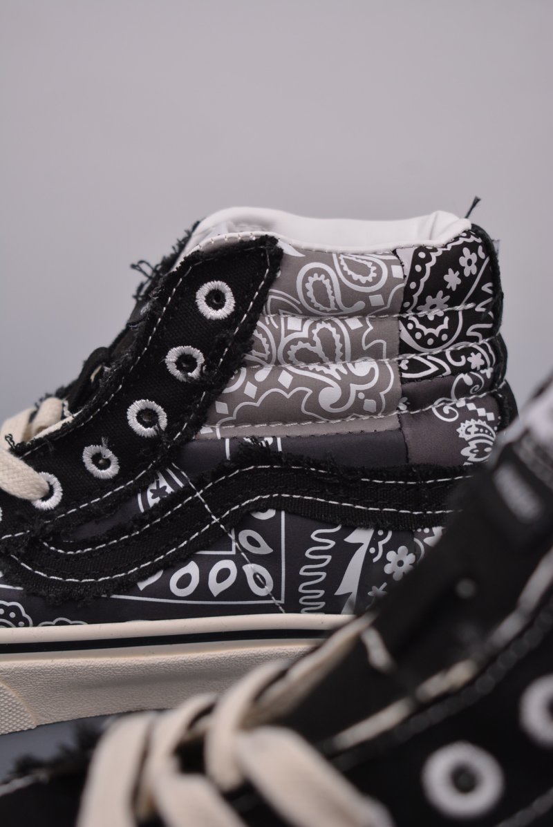 Vault by Vans x INVINCIBLE Sk8-Hi 'Black / White' view
