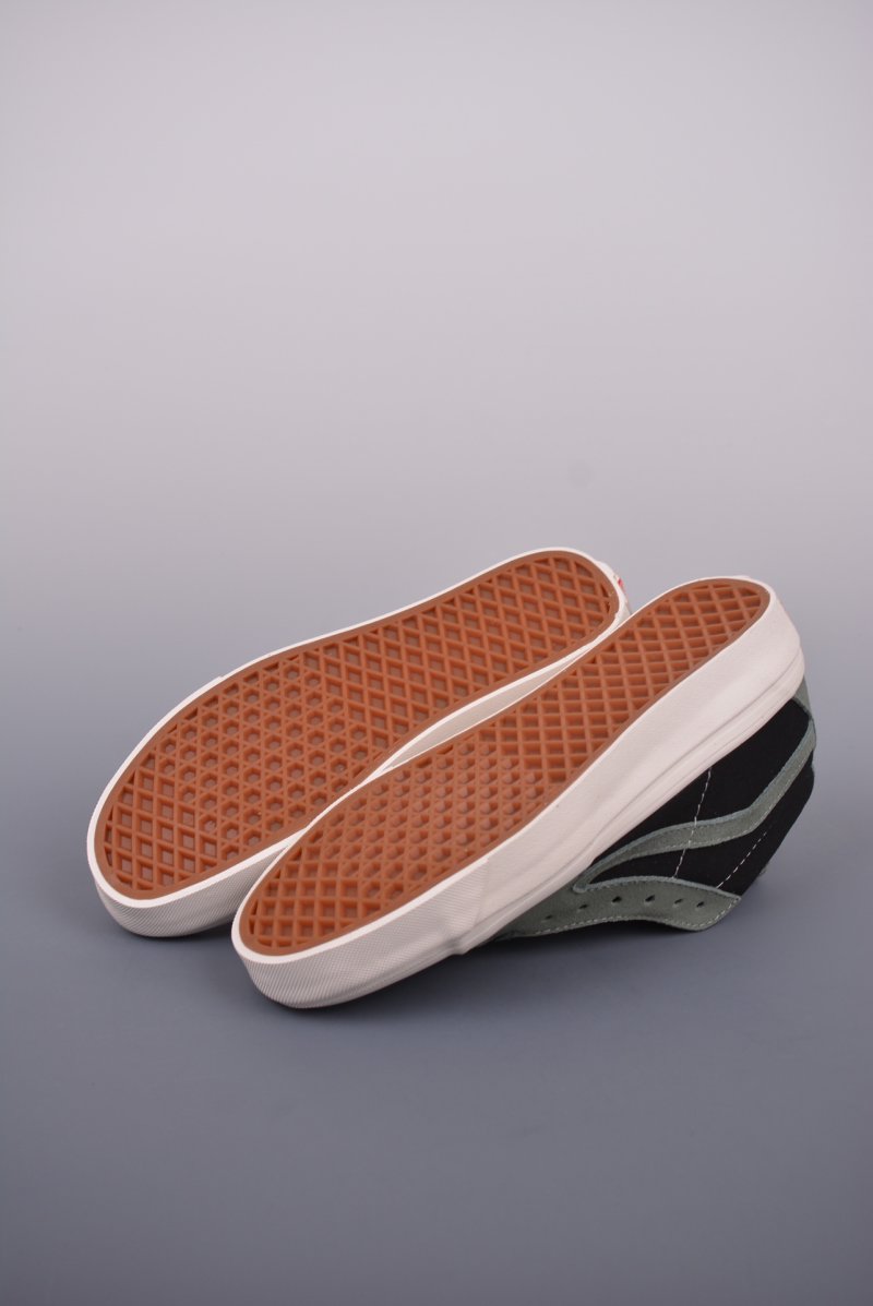 Vans Vault OG Sk8-Mid LX view