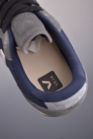 Veja ESPLAR 'White / Green' view 9