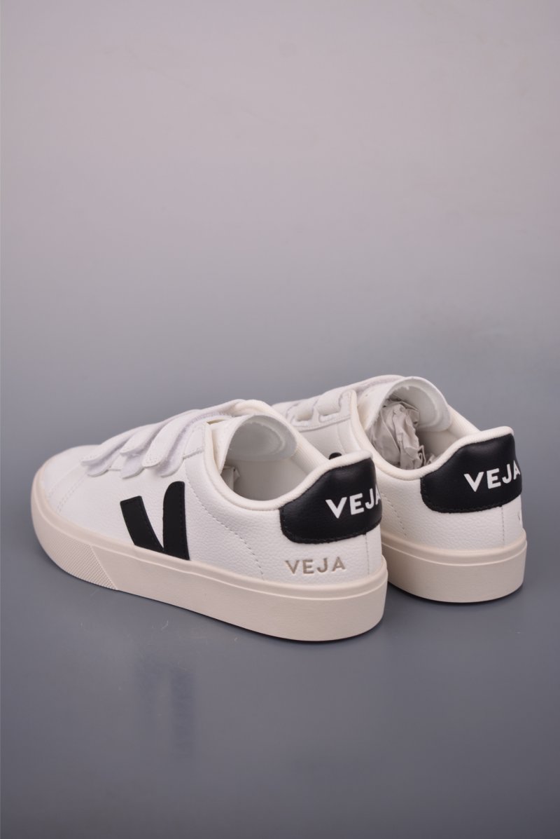 Veja Recife Logo 'White / Green' view