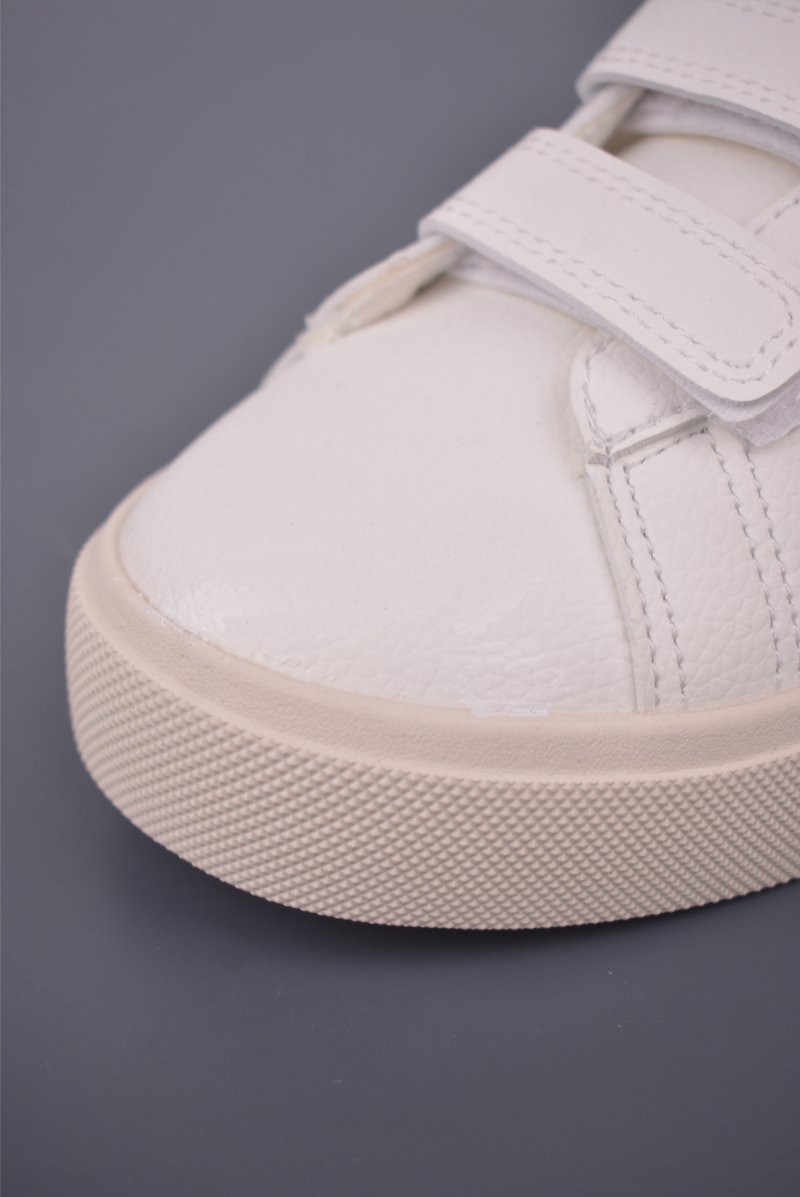 Veja Recife Logo 'White / Green' view