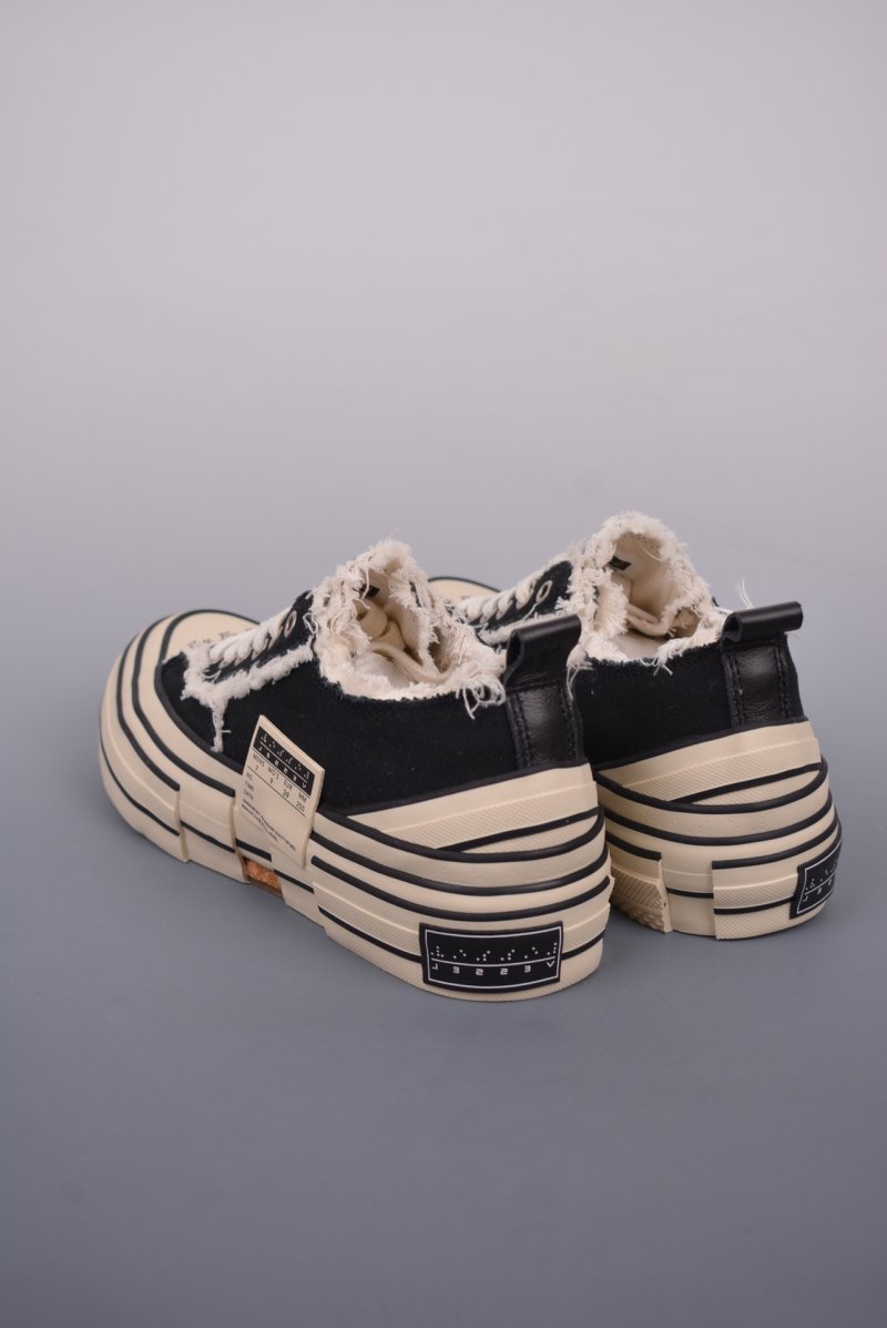 XVESSEL G.O.P. Low 'Black / White' view