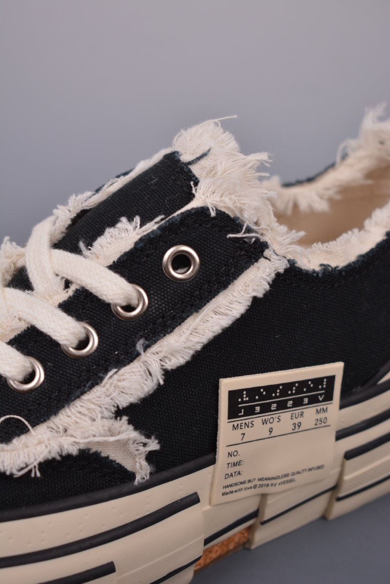 XVESSEL G.O.P. Low 'Black / White' view