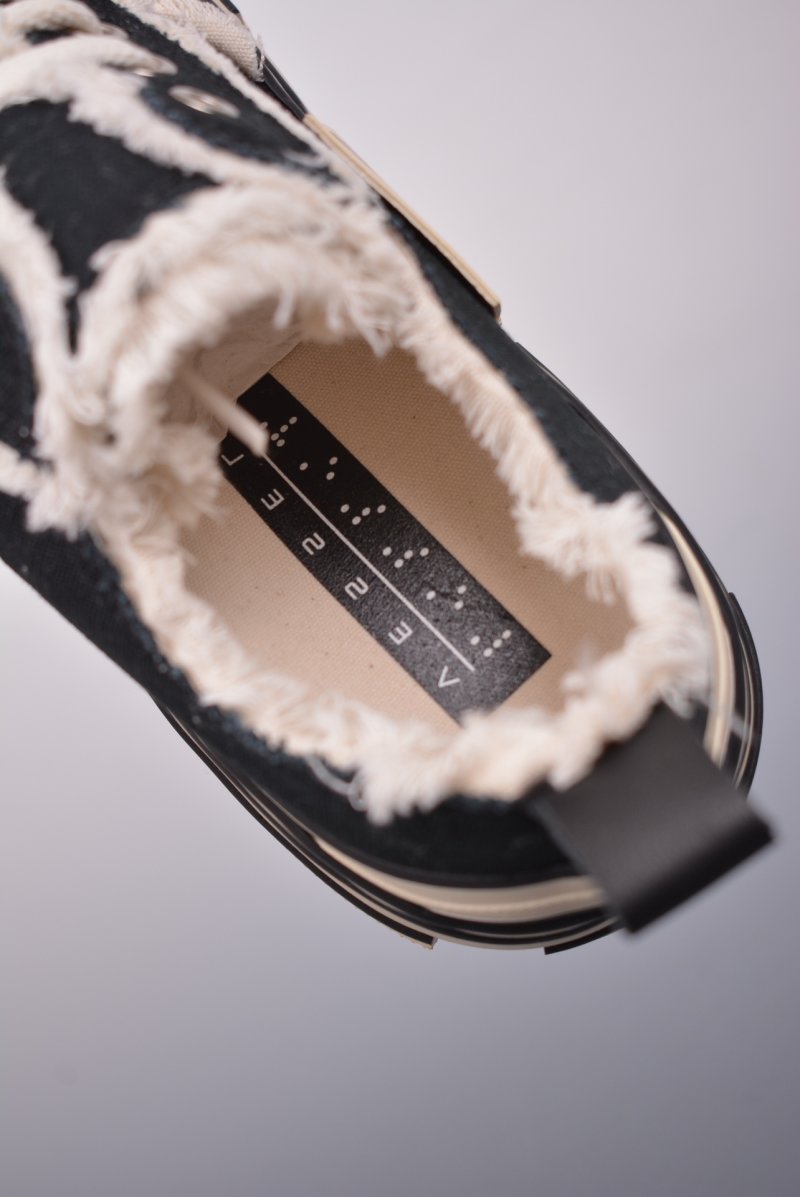 XVESSEL G.O.P. Low 'Black / White' view