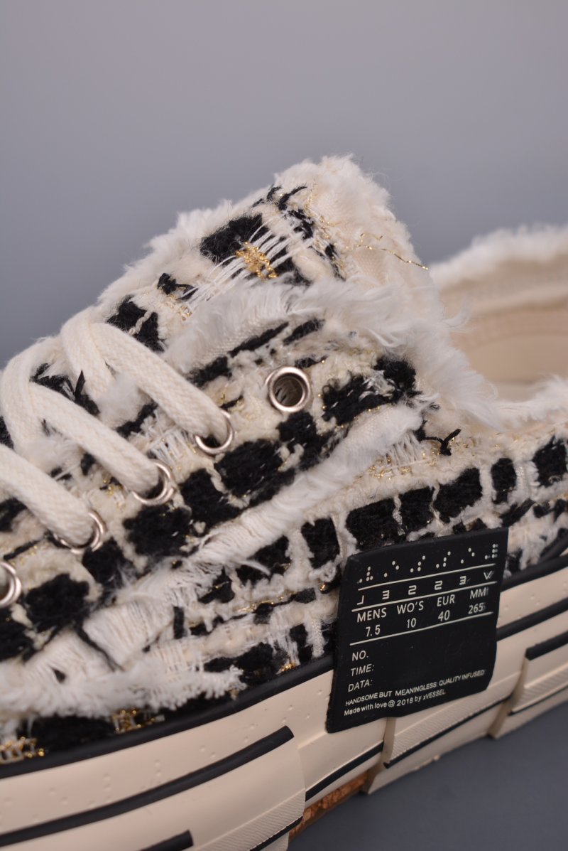 XVESSEL G.O.P. Low 'Black / White' view