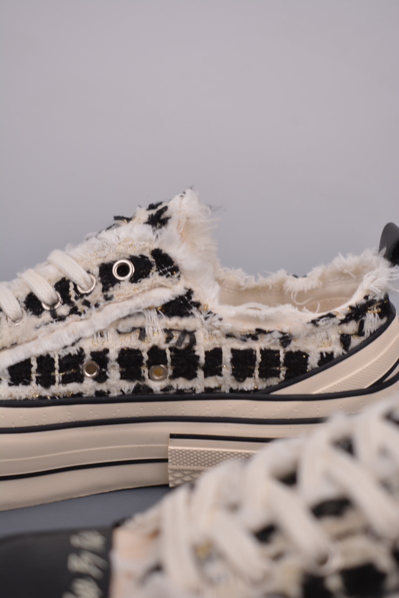 XVESSEL G.O.P. Low 'Black / White' view