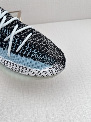 Yeezy Boost 350 V2 XF11 view 6