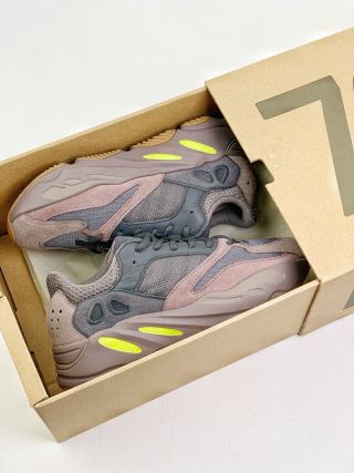 Adidas Yeezy Boost 700 view 1