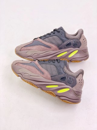 Adidas Yeezy Boost 700 view 2