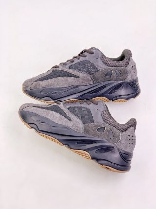 Adidas Yeezy Boost 700 view 2
