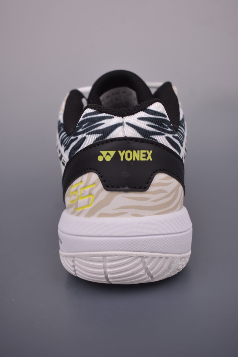 Yonex Power Cushion 65 view