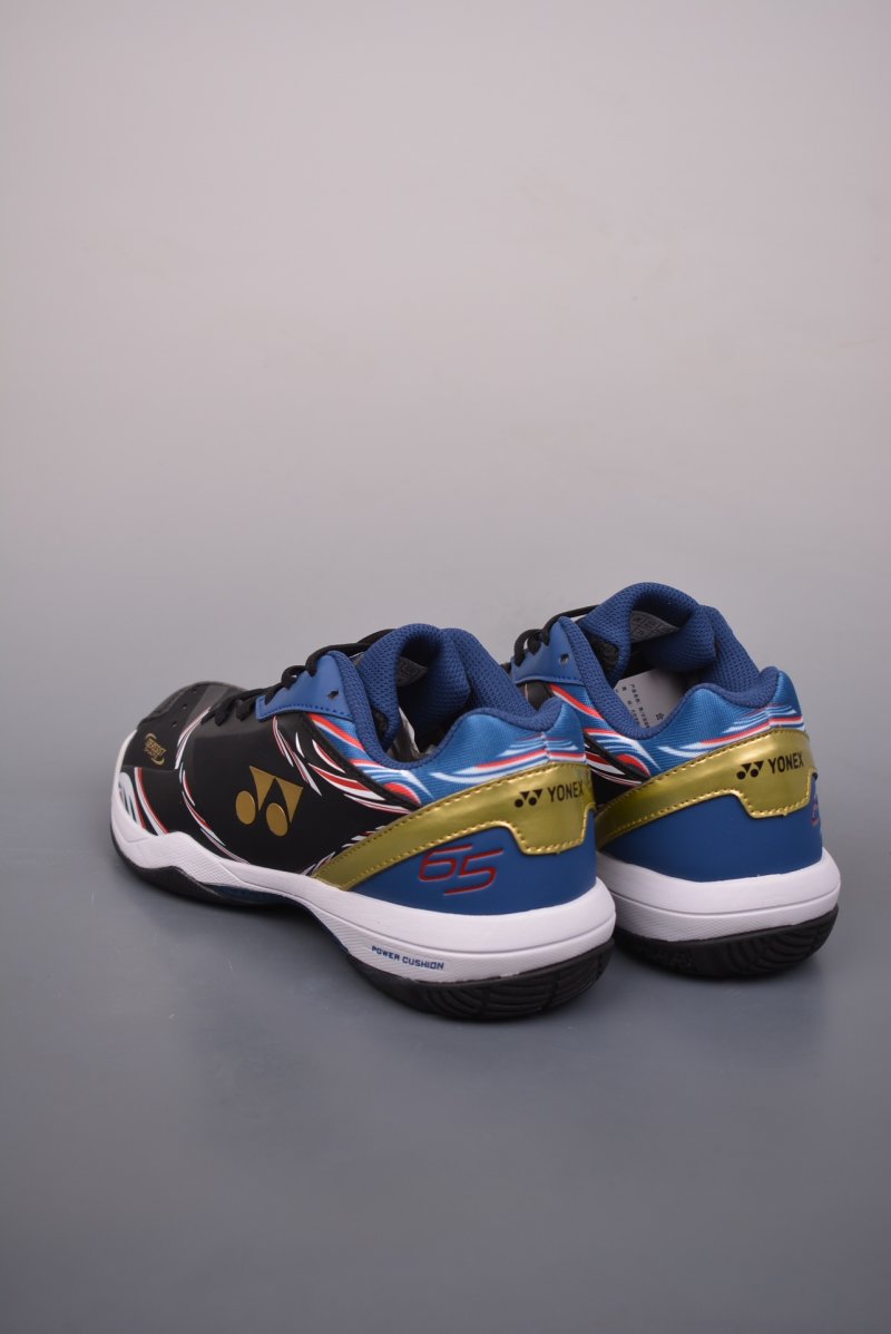 Yonex Power Cushion 65 view