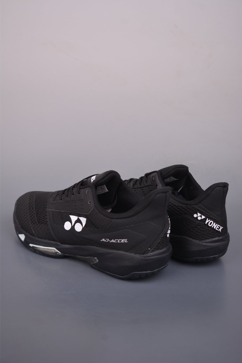 Yonex Tennis Shoe view