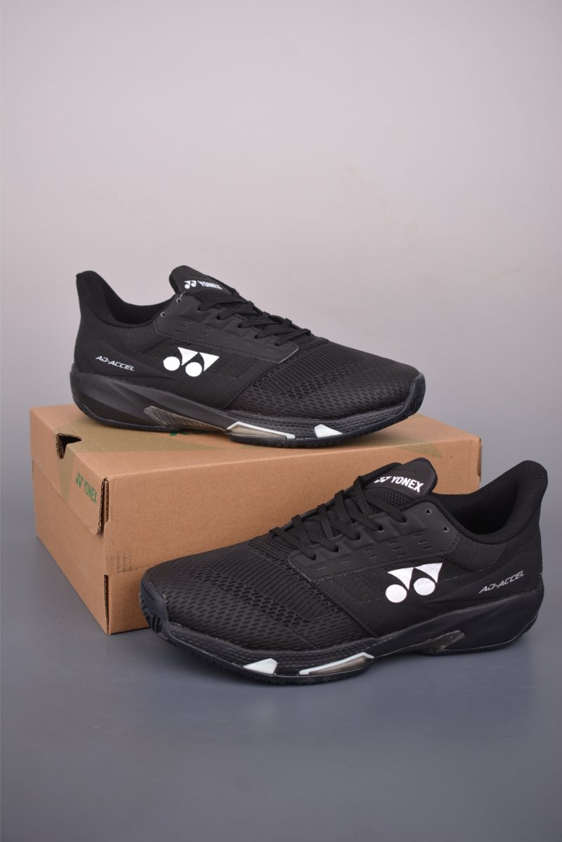 Yonex Tennis Shoe view