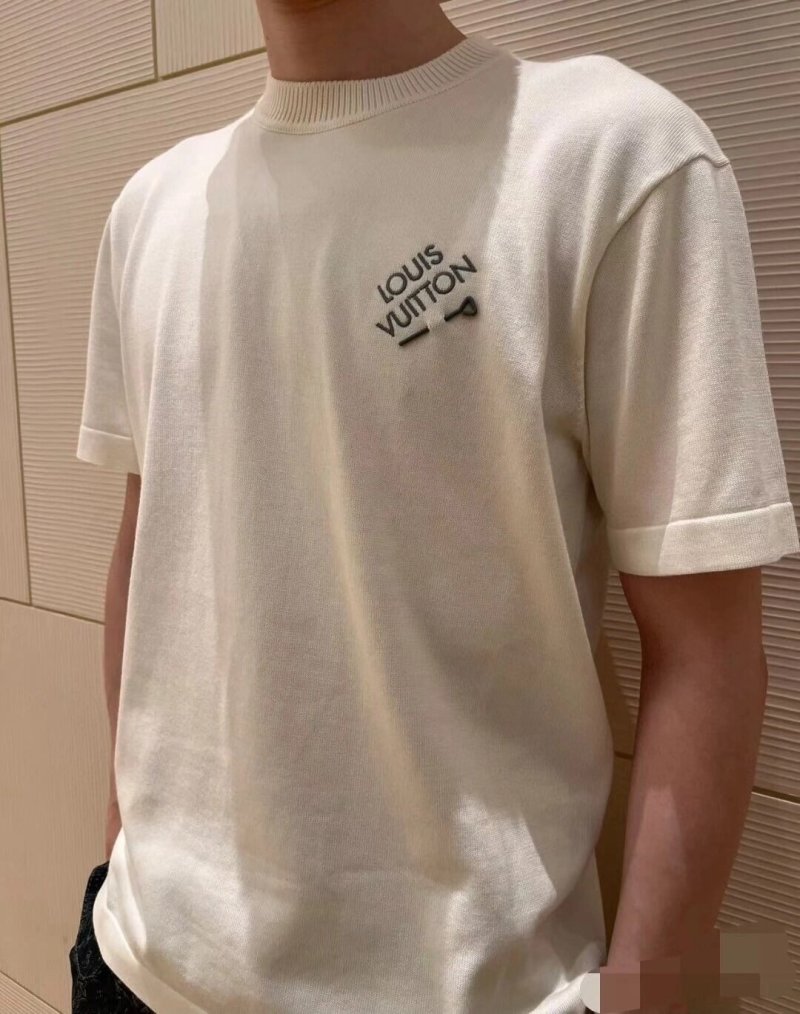 Cream Short Sleeve T-Shirt with Minimal Chest Logo view
