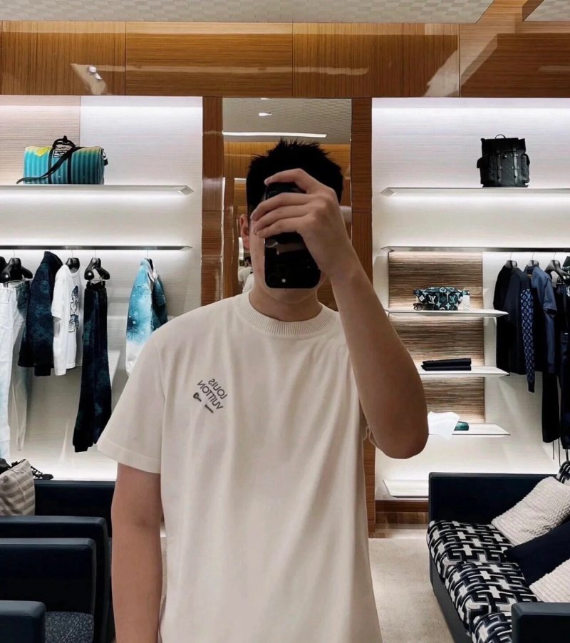Cream Short Sleeve T-Shirt with Minimal Chest Logo view