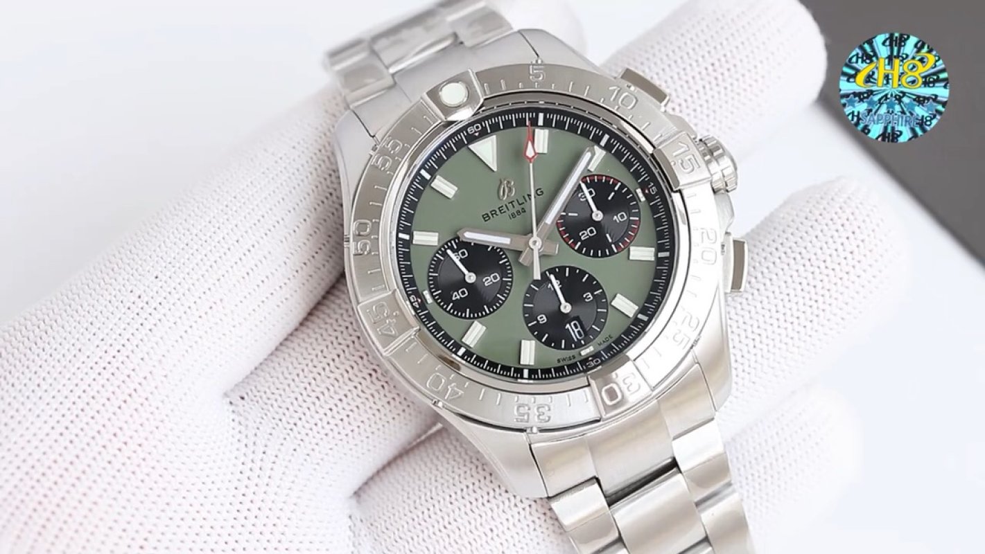 Breitling Avenger B01 Chronograph 44mm Green Dial Steel