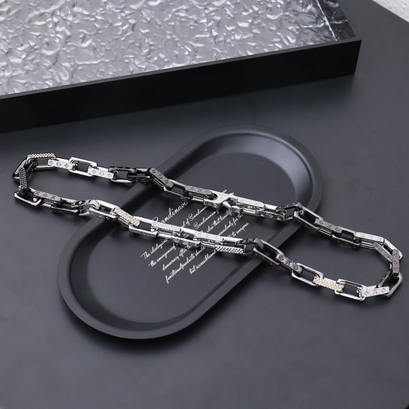 Louis Vuitton Monogram Chain Necklace Silver view