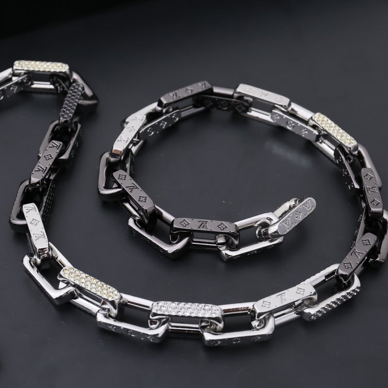 Louis Vuitton Monogram Chain Necklace Silver view