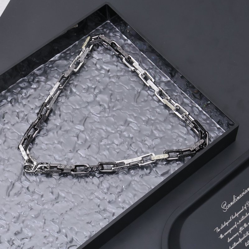 Louis Vuitton Monogram Chain Necklace Silver view