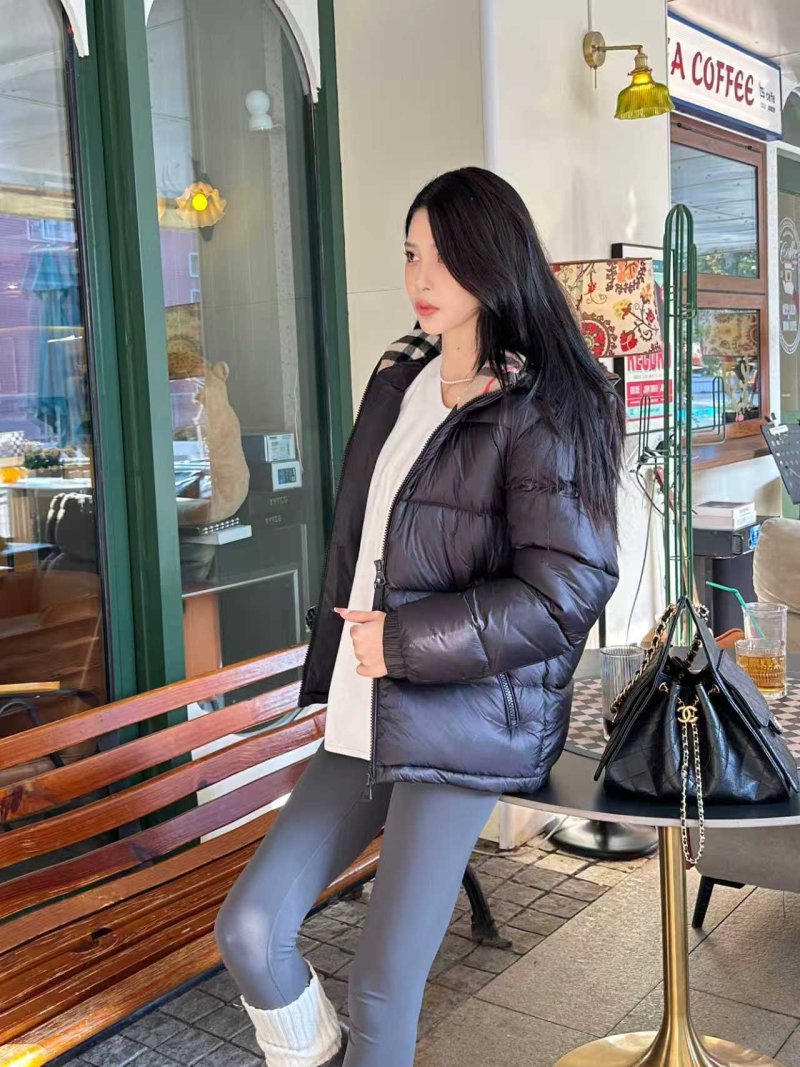 Black & Purple Gradient Puffer Down Jacket view