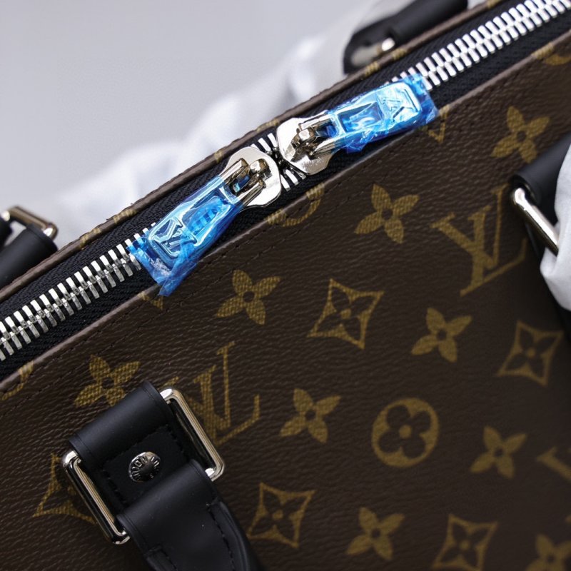 Louis Vuitton Keepall 50 Monogram Travel Bag view