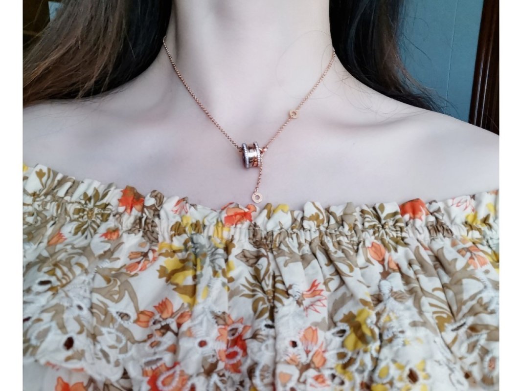 Bvlgari Spring Diamond Necklace Rose Gold view