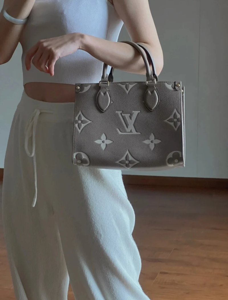 Louis Vuitton OnTheGo Monogram Tote Bag - Beige view