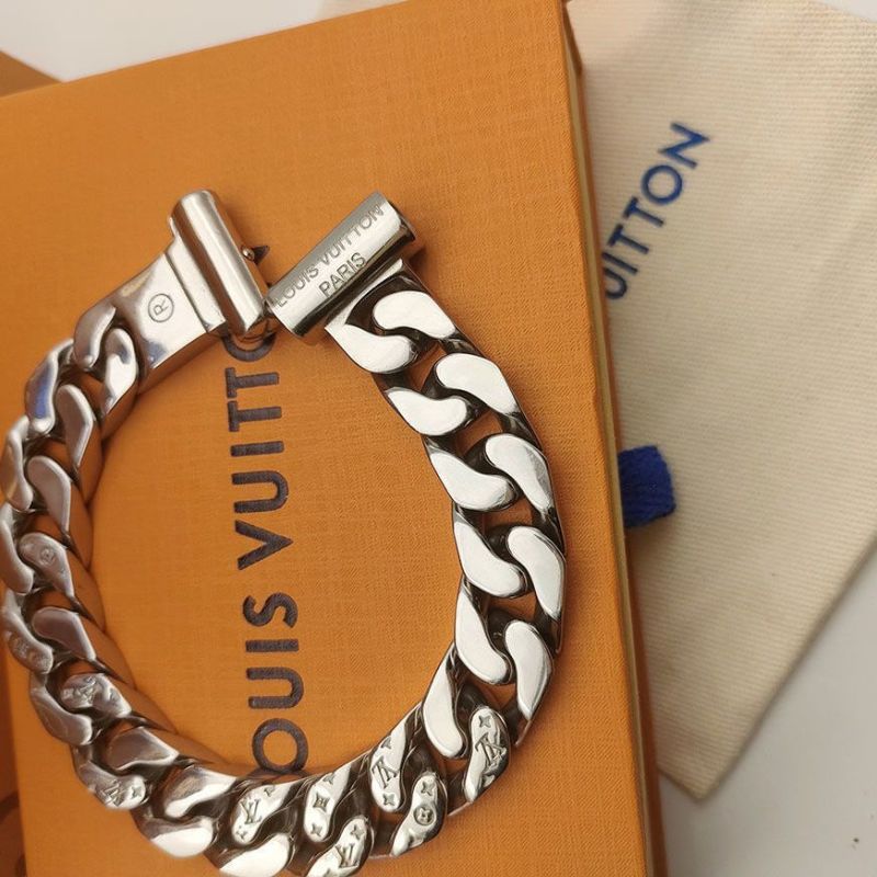 Louis Vuitton Chain Links Silver Bracelet view