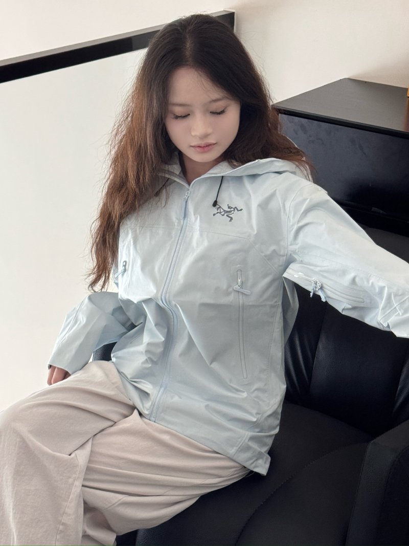 Arc'teryx Bate SL Hooded Softshell Jacket Storm Blue view