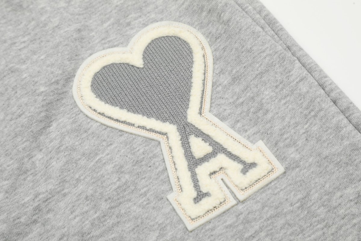 AMI Heart Embroidered Logo Shorts Grey view