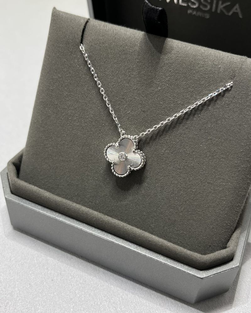Van Cleef & Arpels Alhambra Silver Clover Pendant Necklace view
