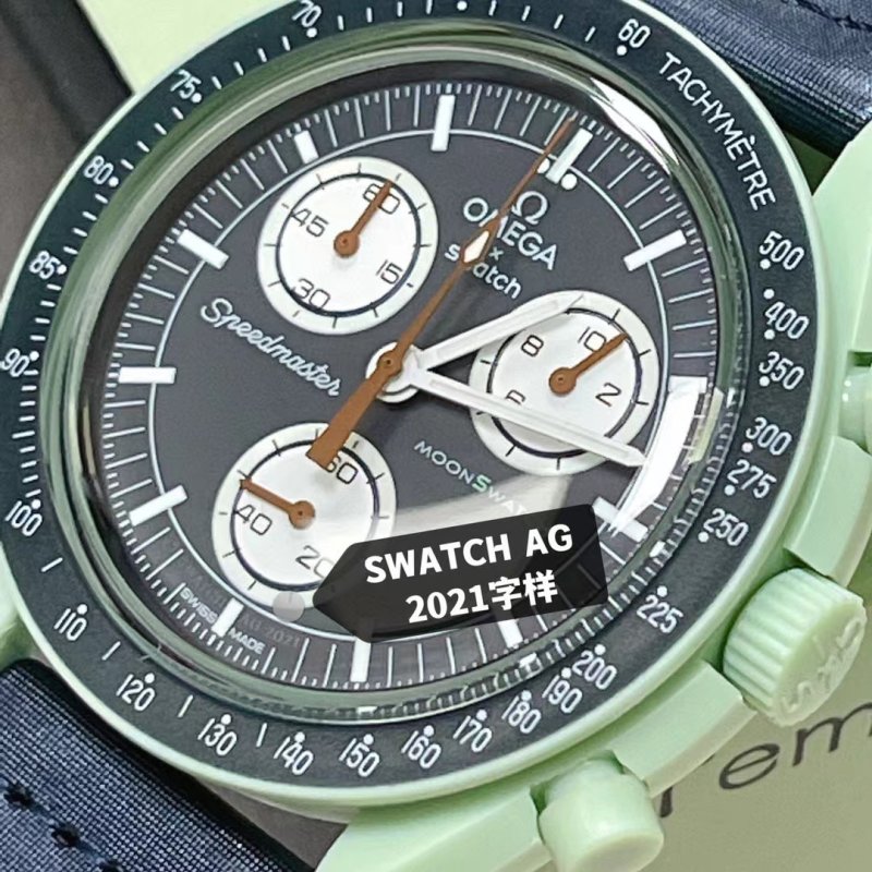 Omega x Swatch MoonSwatch Speedmaster Chronograph - Earth Green view