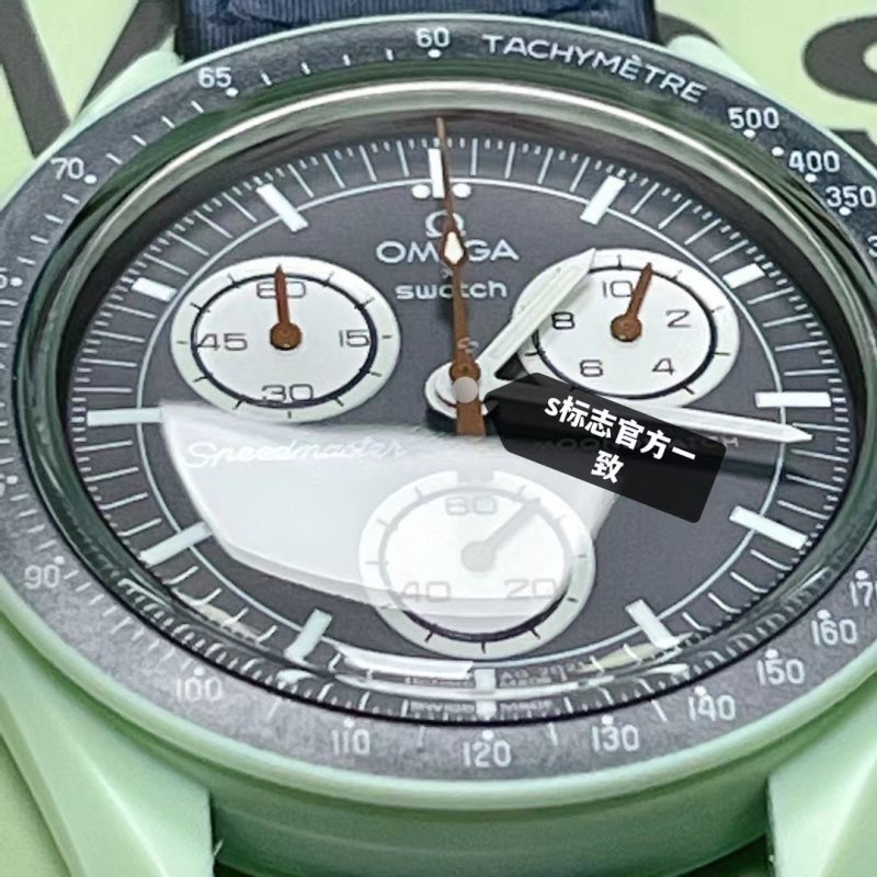 Omega x Swatch MoonSwatch Speedmaster Chronograph - Earth Green view