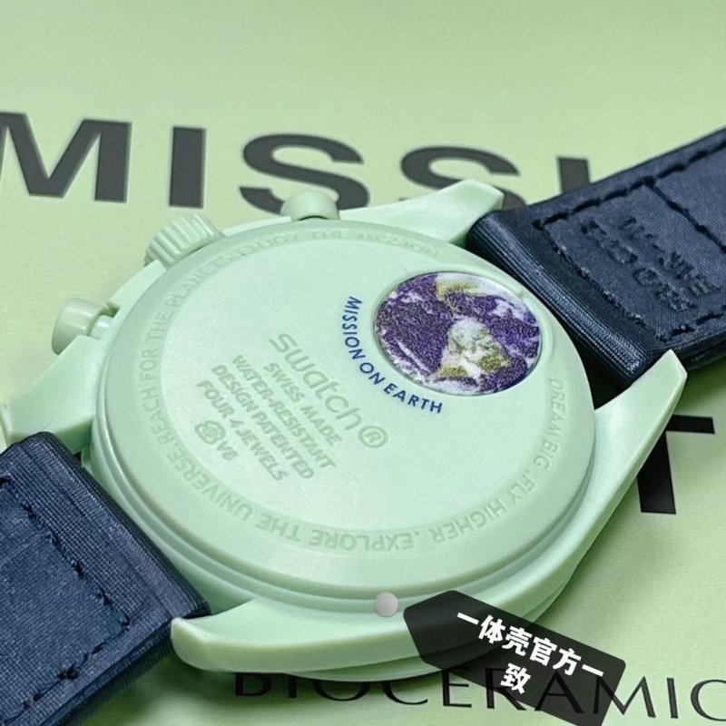 Omega x Swatch MoonSwatch Speedmaster Chronograph - Earth Green view