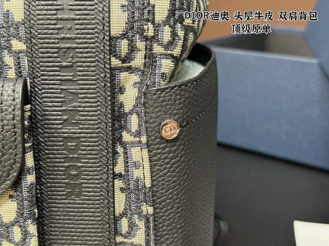 Dior Oblique Saddle Backpack - Grey & Cream view