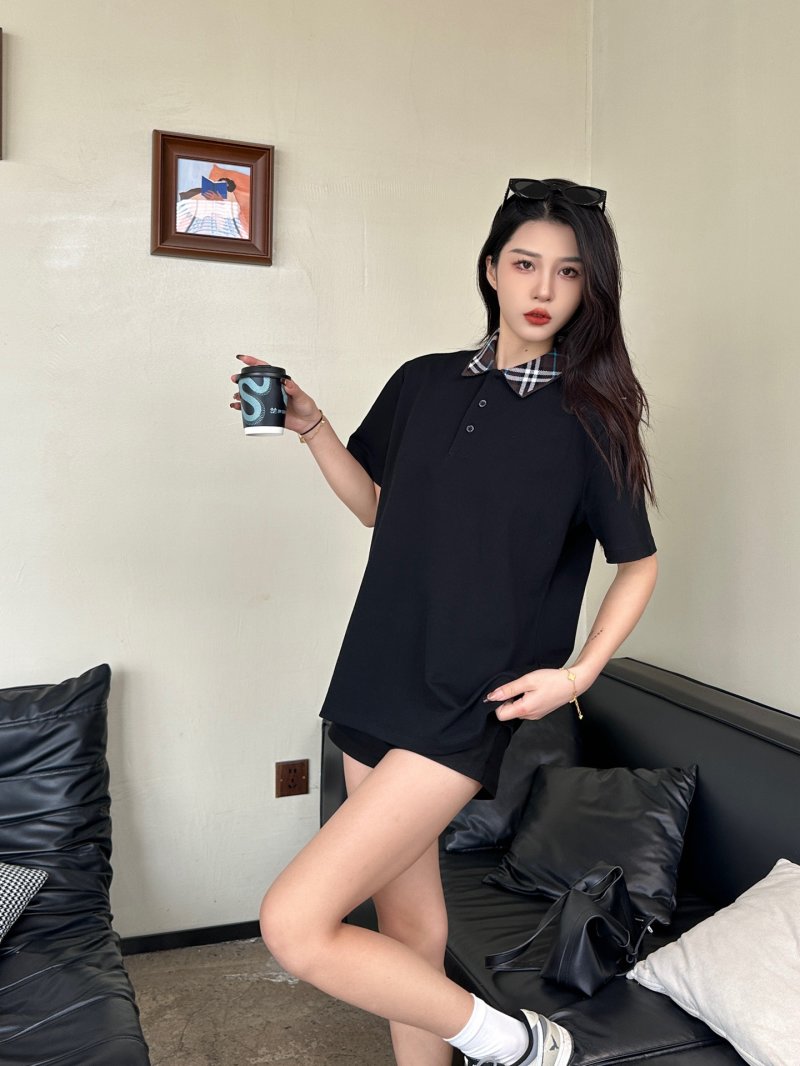 Black Short-Sleeve Polo Shirt with Checkered Collar