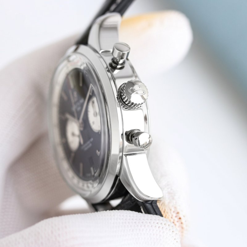 Breitling Navitimer 42mm Chronograph White Dial Black Leather view