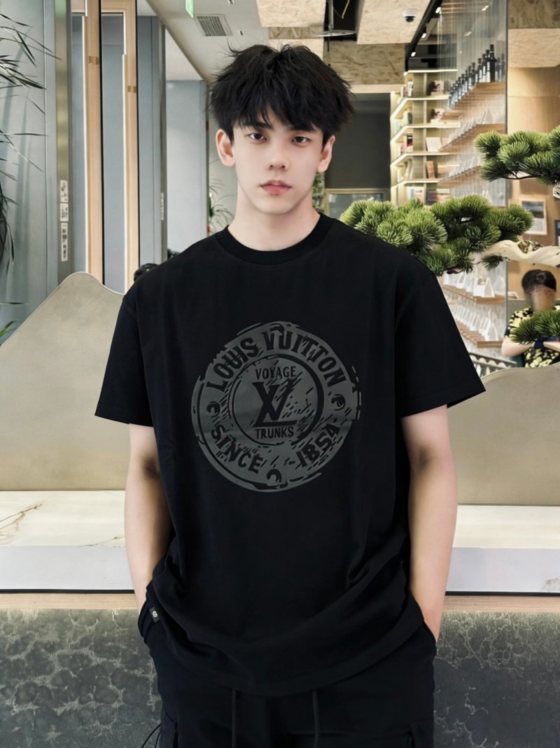 Louis Vuitton Voyage Trunks Circle Logo Black T-Shirt