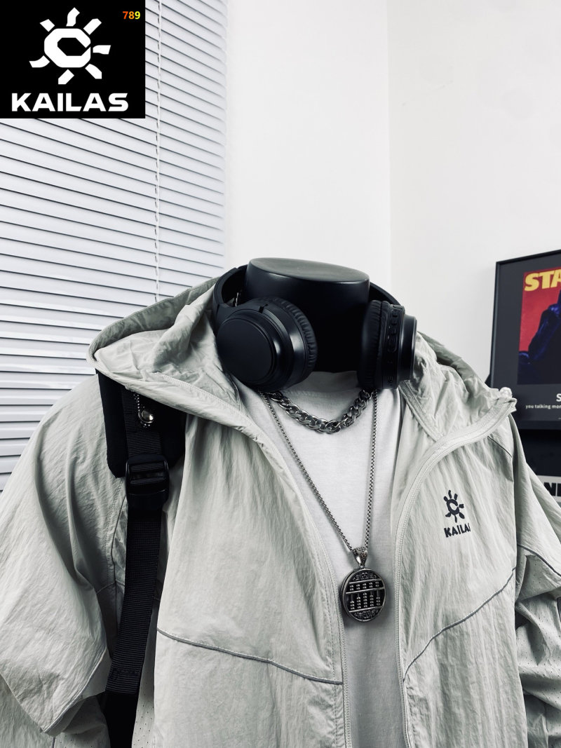 Kailas Lightweight Outdoor Windbreaker Jacket - Light Gray view