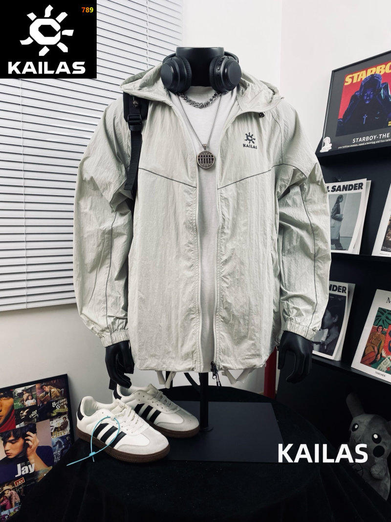Kailas Lightweight Outdoor Windbreaker Jacket - Light Gray view