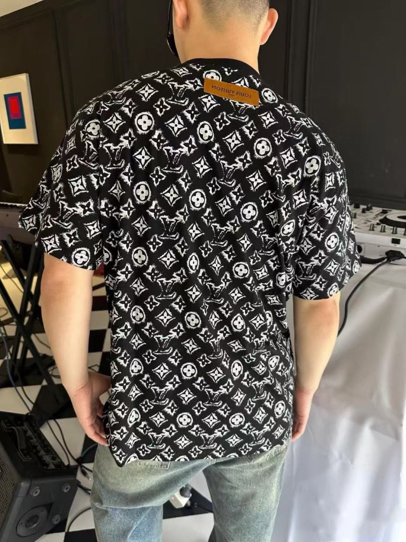 Louis Vuitton Monogram Black Short Sleeve T-Shirt view