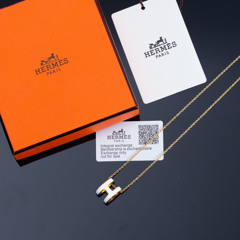 Hermès H Enamel Gold Chain Necklace view
