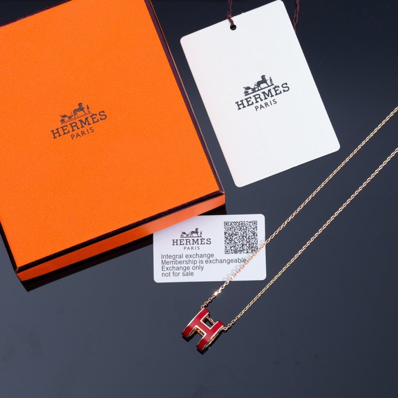 Hermès H Enamel Gold Chain Necklace view