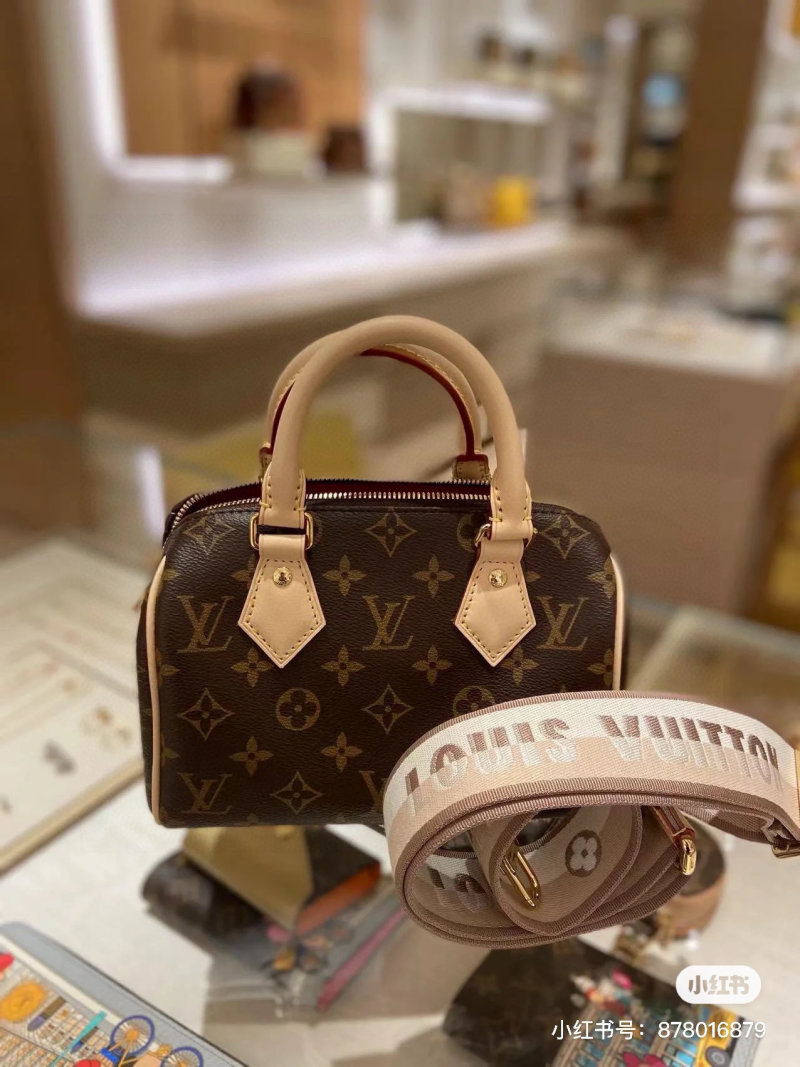 Louis Vuitton Speedy 20 Monogram Handbag - Milk Tea Beige