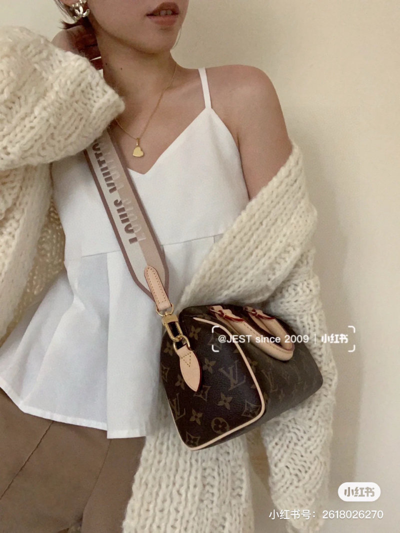 Louis Vuitton Speedy 20 Monogram Handbag - Milk Tea Beige view