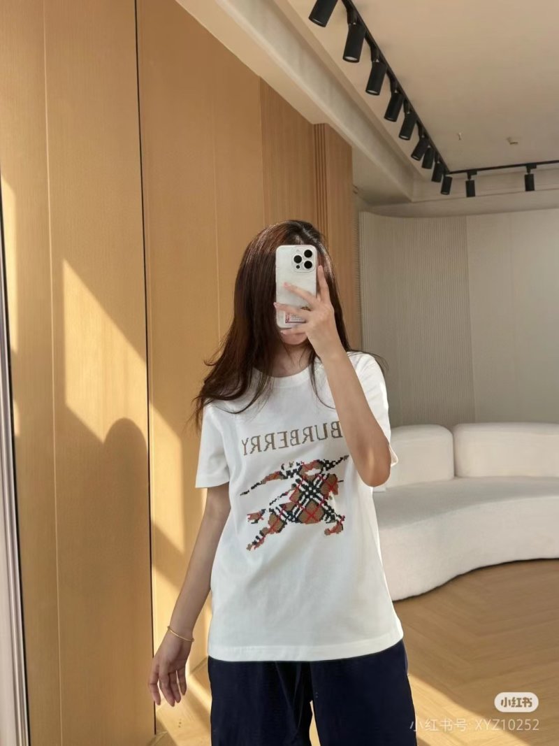 Burberry White Cotton T-Shirt with Tartan Dragon Print view