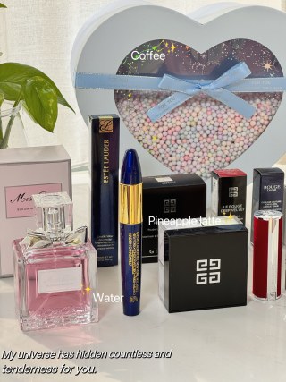 Gentle Sunset Luxury Beauty Gift Set with Fragrance & Cosmetics view 6