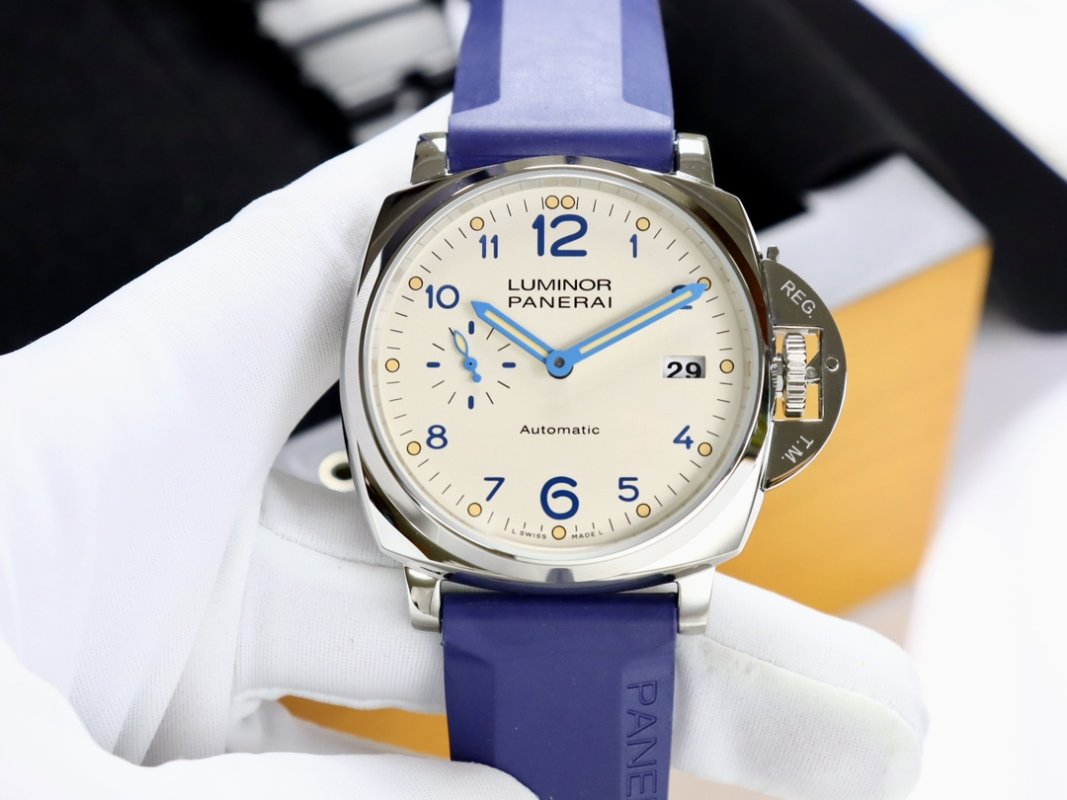 Panerai Luminor Due 42mm Cream Dial Blue Rubber Strap