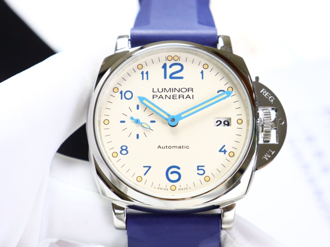 Panerai Luminor Due 42mm Cream Dial Blue Rubber Strap view